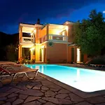 Charming In Lefkada With Private Pool Villa