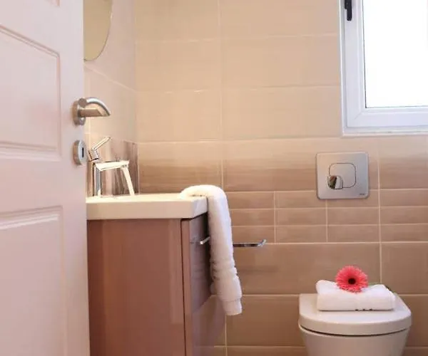 Charming In Lefkada With Private Pool * Сивота